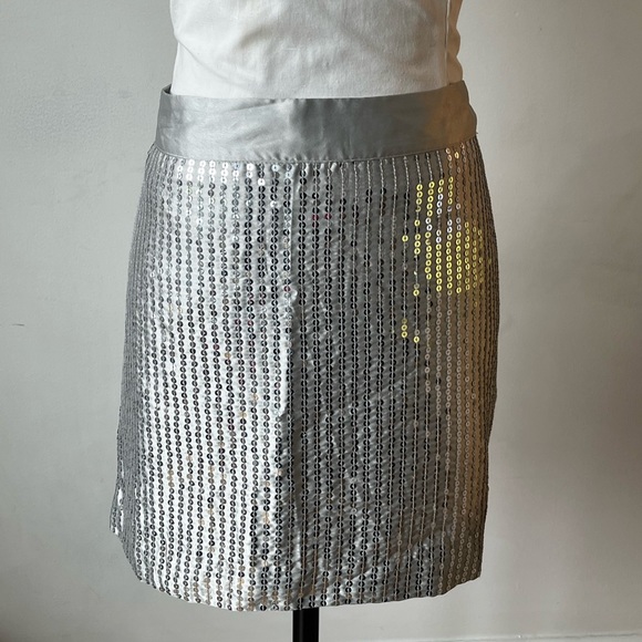 Vintage Gap Mini Skirt - Picture 3 of 15